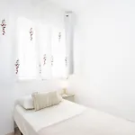 Spacious 3-bedroom With Pool & Balcony - Steps From Puerto Colon, & Local Attractions * Costa Adeje (Tenerife)