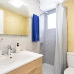 Lejlighed Spacious 3-bedroom With Pool & Balcony - Steps From Puerto Colon, & Local Attractions Costa Adeje (Tenerife)