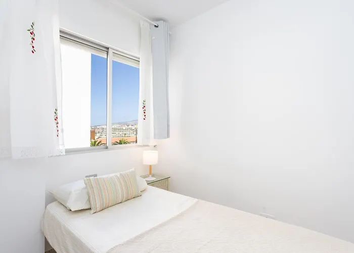 Spacious 3-bedroom With Pool&balcony - Steps From Puerto Colón, Beach&all Local Attractions * Costa Adeje (Tenerife)