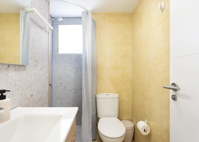 Spacious 3-bedroom With Pool&balcony - Steps From Puerto Colón, Beach&all Local Attractions Costa Adeje (Tenerife)