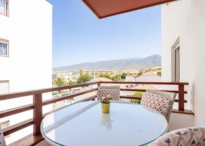 Spacious 3-bedroom With Pool&balcony - Steps From Puerto Colón, Beach&all Local Attractions Costa Adeje (Tenerife)